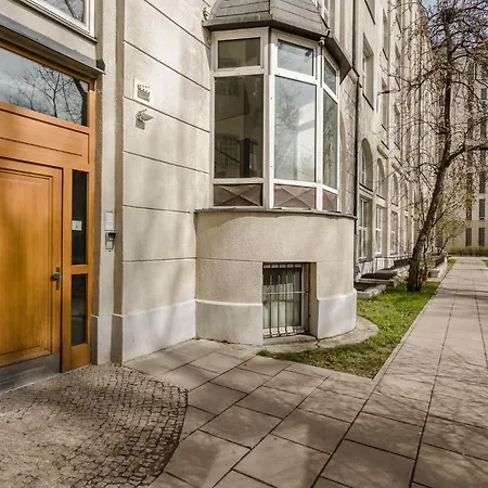 Chill Ogrodowa * وارسو